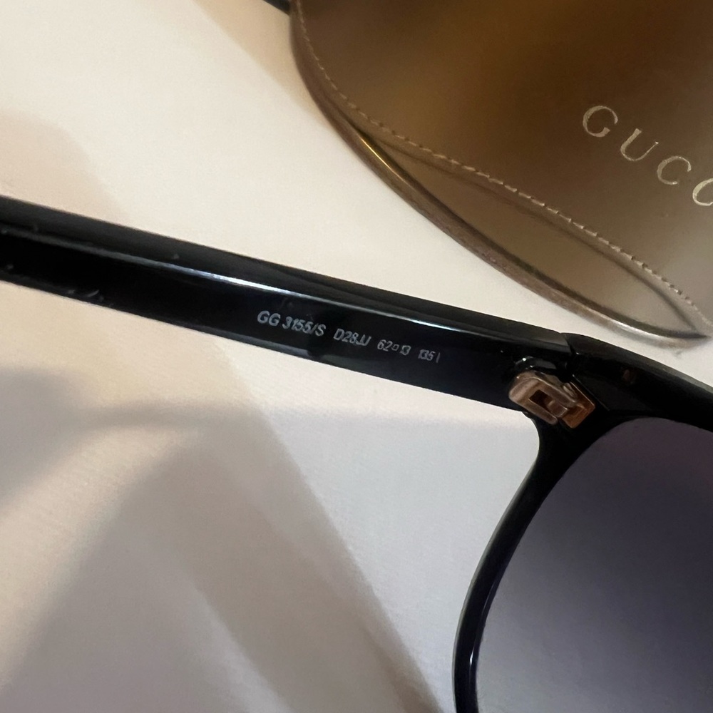 Gucci Sunglasses - Picture 5 of 6